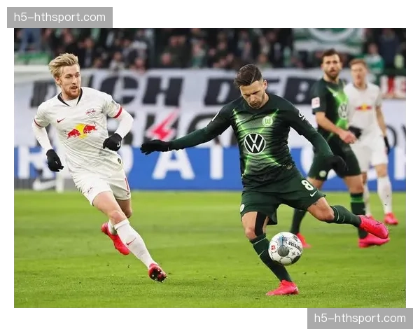 沃尔夫斯堡2-0完胜波鸿，温德头球双响