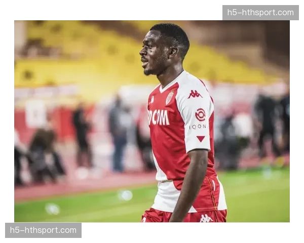 摩纳哥中场福法纳赛季报销，球队标志性的4-3-3中场控制力面临考验