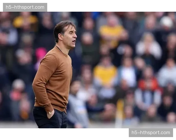 从降级区到安全区：洛佩特吉执教狼队三个月实现成功保级